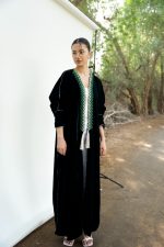 Frida in Emerald - Image 4